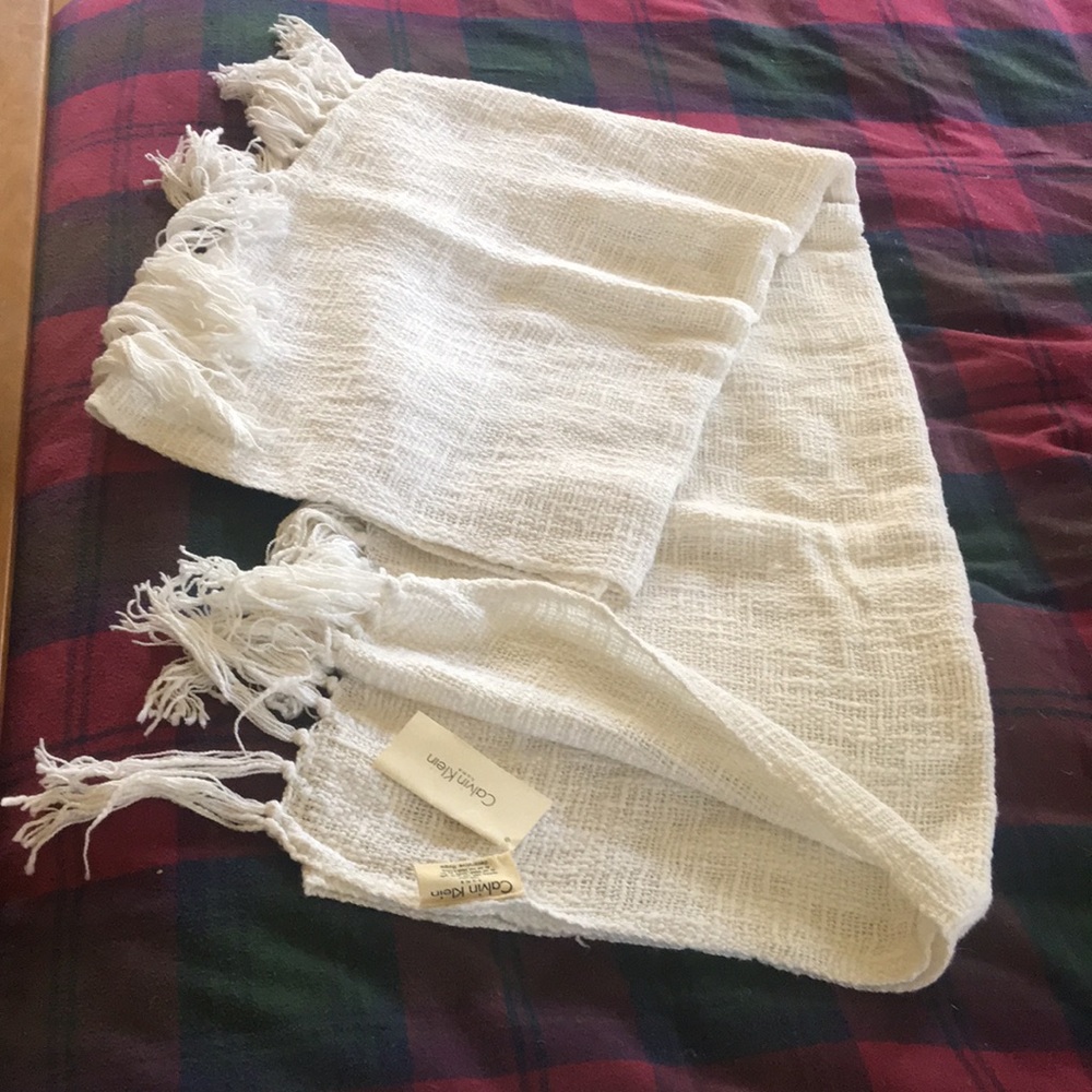 NWT Calvin Klein Home Cotton Throw